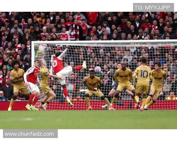 英联杯精彩对决曼城与阿森纳比赛回放全程回顾与精彩瞬间分析