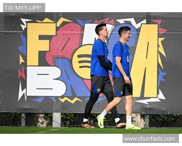 什琴斯尼：对姆巴佩不是惊骇而是尊重，他是最好的球员之一